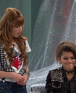 Shake_It_Up_S01E09_1080p_BTD_002742.jpg