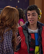 Shake_It_Up_S01E10_1080p_BTD_000739.jpg