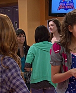Shake_It_Up_S01E10_1080p_BTD_001253.jpg