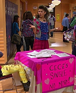 Shake_It_Up_S01E10_1080p_BTD_001304.jpg