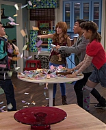 Shake_It_Up_S01E10_1080p_BTD_001922.jpg