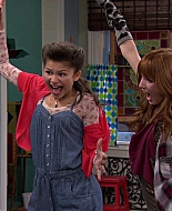 Shake_It_Up_S01E10_1080p_BTD_002041.jpg