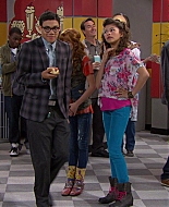 Shake_It_Up_S01E10_1080p_BTD_002391.jpg