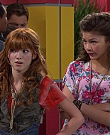Shake_It_Up_S01E10_1080p_BTD_002455.jpg