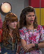 Shake_It_Up_S01E10_1080p_BTD_002750.jpg