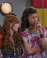 Shake_It_Up_S01E10_1080p_BTD_002768.jpg