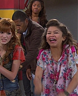 Shake_It_Up_S01E10_1080p_BTD_002865.jpg