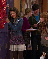 Shake_It_Up_S01E11_1080p_BTD_000436.jpg