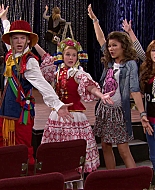 Shake_It_Up_S01E11_1080p_BTD_001276.jpg