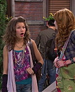 Shake_It_Up_S01E11_1080p_BTD_001645.jpg