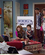 Shake_It_Up_S01E12_1080p_BTD_000507.jpg