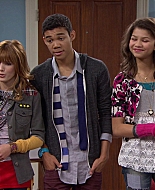 Shake_It_Up_S01E12_1080p_BTD_000564.jpg