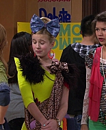 Shake_It_Up_S01E12_1080p_BTD_000739.jpg