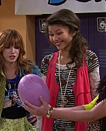 Shake_It_Up_S01E12_1080p_BTD_000833.jpg