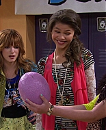Shake_It_Up_S01E12_1080p_BTD_000834.jpg