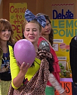 Shake_It_Up_S01E12_1080p_BTD_000853.jpg