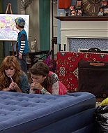Shake_It_Up_S01E12_1080p_BTD_001037.jpg
