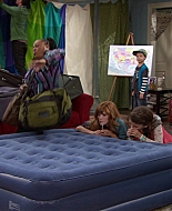 Shake_It_Up_S01E12_1080p_BTD_001046.jpg