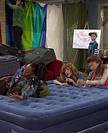 Shake_It_Up_S01E12_1080p_BTD_001047.jpg