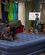 Shake_It_Up_S01E12_1080p_BTD_001048.jpg
