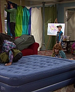 Shake_It_Up_S01E12_1080p_BTD_001053.jpg