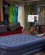 Shake_It_Up_S01E12_1080p_BTD_001056.jpg