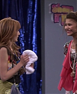 Shake_It_Up_S01E12_1080p_BTD_001583.jpg