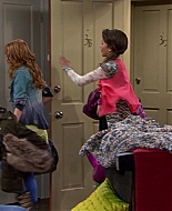Shake_It_Up_S01E12_1080p_BTD_001793.jpg