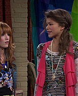 Shake_It_Up_S01E12_1080p_BTD_001950.jpg