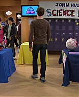 Shake_It_Up_S01E12_1080p_BTD_001984.jpg