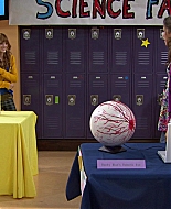 Shake_It_Up_S01E12_1080p_BTD_002046.jpg