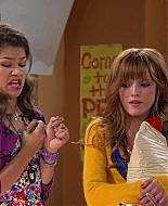 Shake_It_Up_S01E12_1080p_BTD_002346.jpg