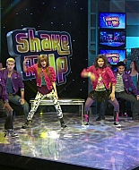 Shake_It_Up_S01E13_1080p_BTD_000036.jpg