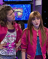 Shake_It_Up_S01E13_1080p_BTD_000177.jpg