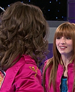 Shake_It_Up_S01E13_1080p_BTD_000240.jpg