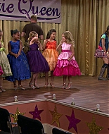 Shake_It_Up_S01E13_1080p_BTD_001109.jpg