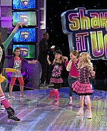 Shake_It_Up_S01E13_1080p_BTD_001163.jpg