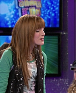 Shake_It_Up_S01E13_1080p_BTD_001180.jpg