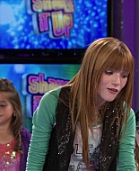 Shake_It_Up_S01E13_1080p_BTD_001186.jpg