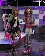 Shake_It_Up_S01E13_1080p_BTD_001948.jpg