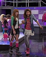 Shake_It_Up_S01E13_1080p_BTD_001949.jpg