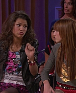 Shake_It_Up_S01E13_1080p_BTD_002939.jpg