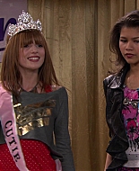 Shake_It_Up_S01E13_1080p_BTD_003120.jpg