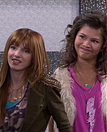 Shake_It_Up_S01E14_1080p_BTD_000498.jpg