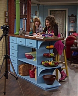 Shake_It_Up_S01E14_1080p_BTD_001142.jpg