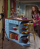 Shake_It_Up_S01E14_1080p_BTD_001145.jpg