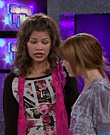 Shake_It_Up_S01E14_1080p_BTD_001360.jpg