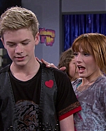 Shake_It_Up_S01E14_1080p_BTD_001440.jpg