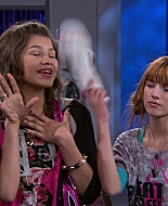 Shake_It_Up_S01E14_1080p_BTD_001610.jpg