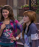 Shake_It_Up_S01E14_1080p_BTD_001934.jpg